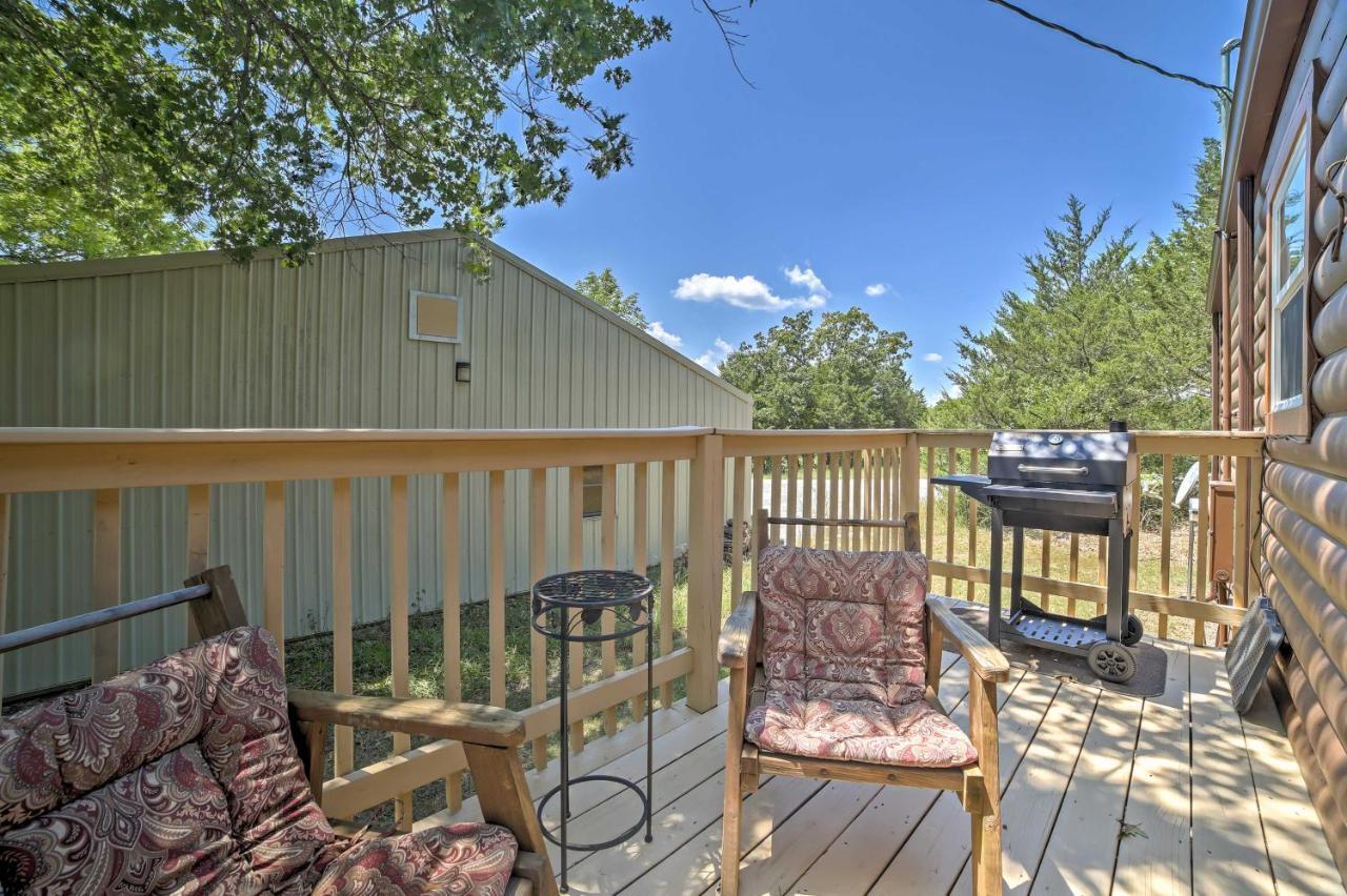 Branson Cabin With Deck Near Table Rock Lake! المظهر الخارجي الصورة